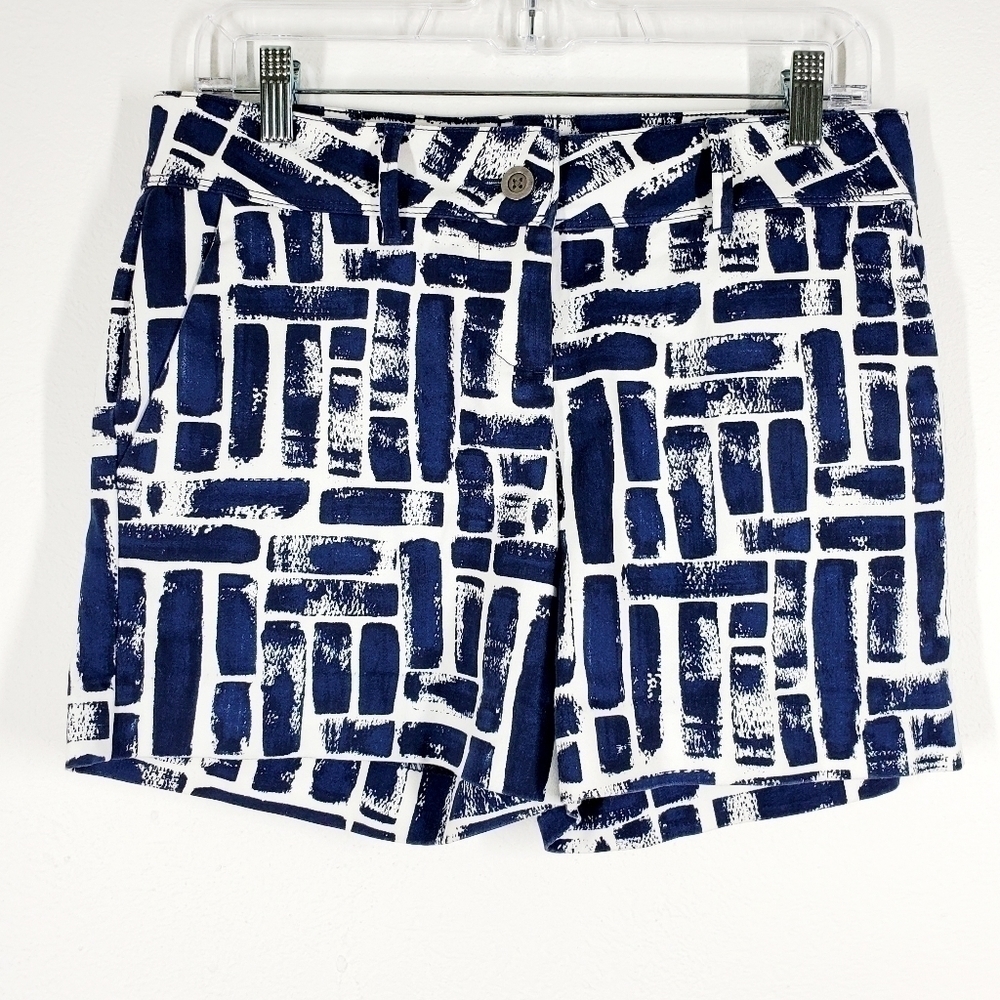 THE LIMITED GEOMETRIC PRINT SHORTS